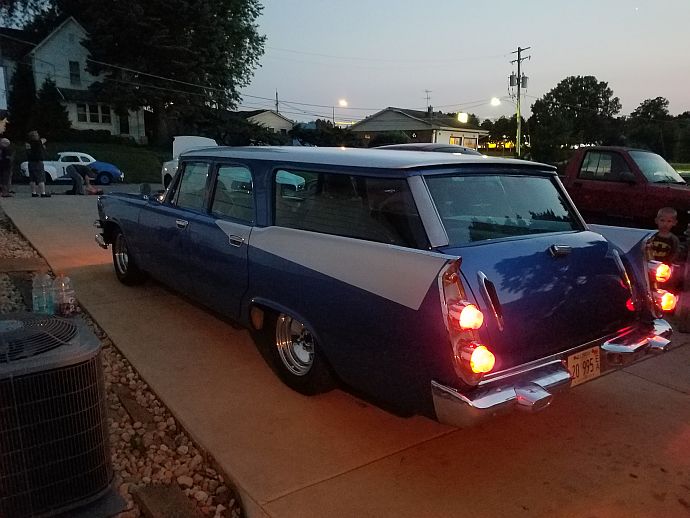 Attached picture 57wagonblue 4.jpg